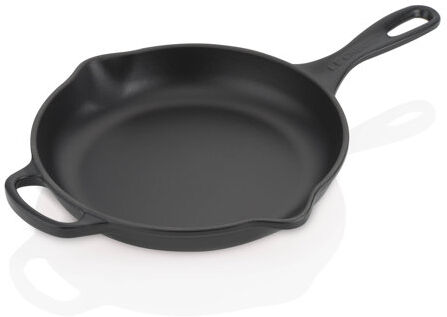 Le Creuset Signature Non-Stick Frying Pan Le Creuset Colour: Satin Black, Size: 26cm  - Size: 23cm Le Creuset Signature Non-Stick Frying Pan Le Creuset Colour: Satin Black, Size: 26cm  - Size: 23cm