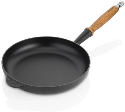 Le Creuset 26cm Non-Stick Frying Pan Le Creuset Small Le Creuset 26cm Non-Stick Frying Pan Le Creuset Small