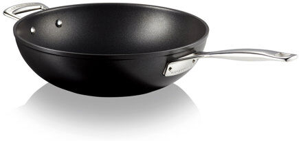 Le Creuset Non-Stick Frying Pan Le Creuset  - Size: Le Creuset Non-Stick Frying Pan Le Creuset  - Size: