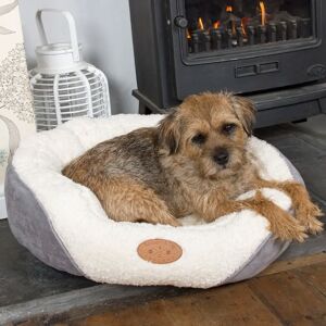 Archie & Oscar Chisdock Luxury Cosy Dog Bed in White gray/white 15.0 H x 50.0 W x 60.0 D cm