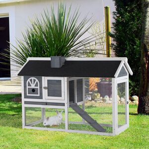 PawHut Small Animal Outdoor eco-friendly water paint 200.66cm H X 152.4cm W X 304.8cm D