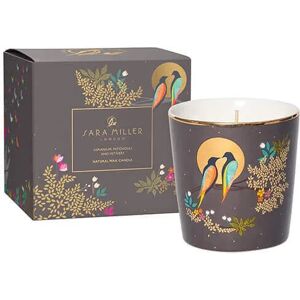 Sara Miller London Sara Miller By Wax Lyrical Geranium, Patchouli & Vetivert Candle Sara Miller London Sara Miller By Wax Lyrical Geranium, Patchouli & Vetivert Candle