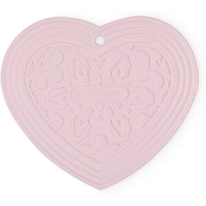 Le Creuset Powder Pink Christmas Heart Trivet Le Creuset Powder Pink Christmas Heart Trivet