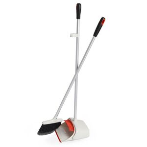 OXO Good Grips Upright Sweep Set