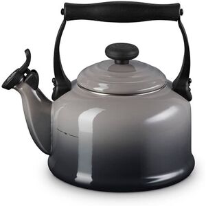 Le Creuset Flint Traditional Kettle Le Creuset Flint Traditional Kettle