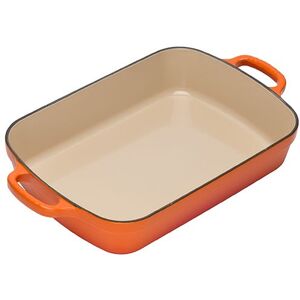 Le Creuset Signature Volcanic Cast Iron 37cm Rectangular Roaster Le Creuset Signature Volcanic Cast Iron 37cm Rectangular Roaster