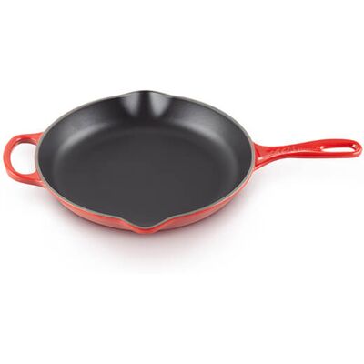 Le Creuset Cerise Cast Iron Skillet - 10.25", Versatile for Stove, Oven & Grill Le Creuset Cerise Cast Iron Skillet - 10.25", Versatile for Stove, Oven & Grill