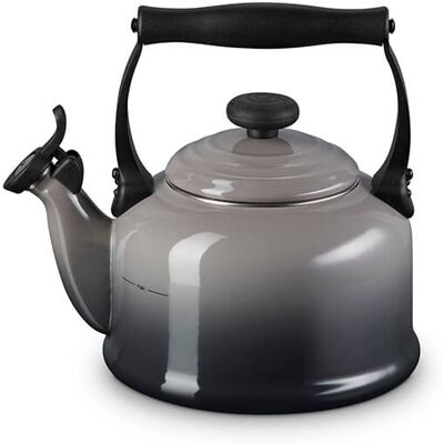 Le Creuset Flint Traditional Kettle Le Creuset Flint Traditional Kettle