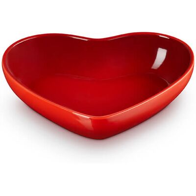 Le Creuset L'Amour Heart Cerise 20cm Heart Bowl - Heart-shaped stoneware bowl, oven safe, dishwasher safe, 650ml capacity Le Creuset L'Amour Heart Cerise 20cm Heart Bowl - Heart-shaped stoneware bowl, oven safe, dishwasher safe, 650ml capacity