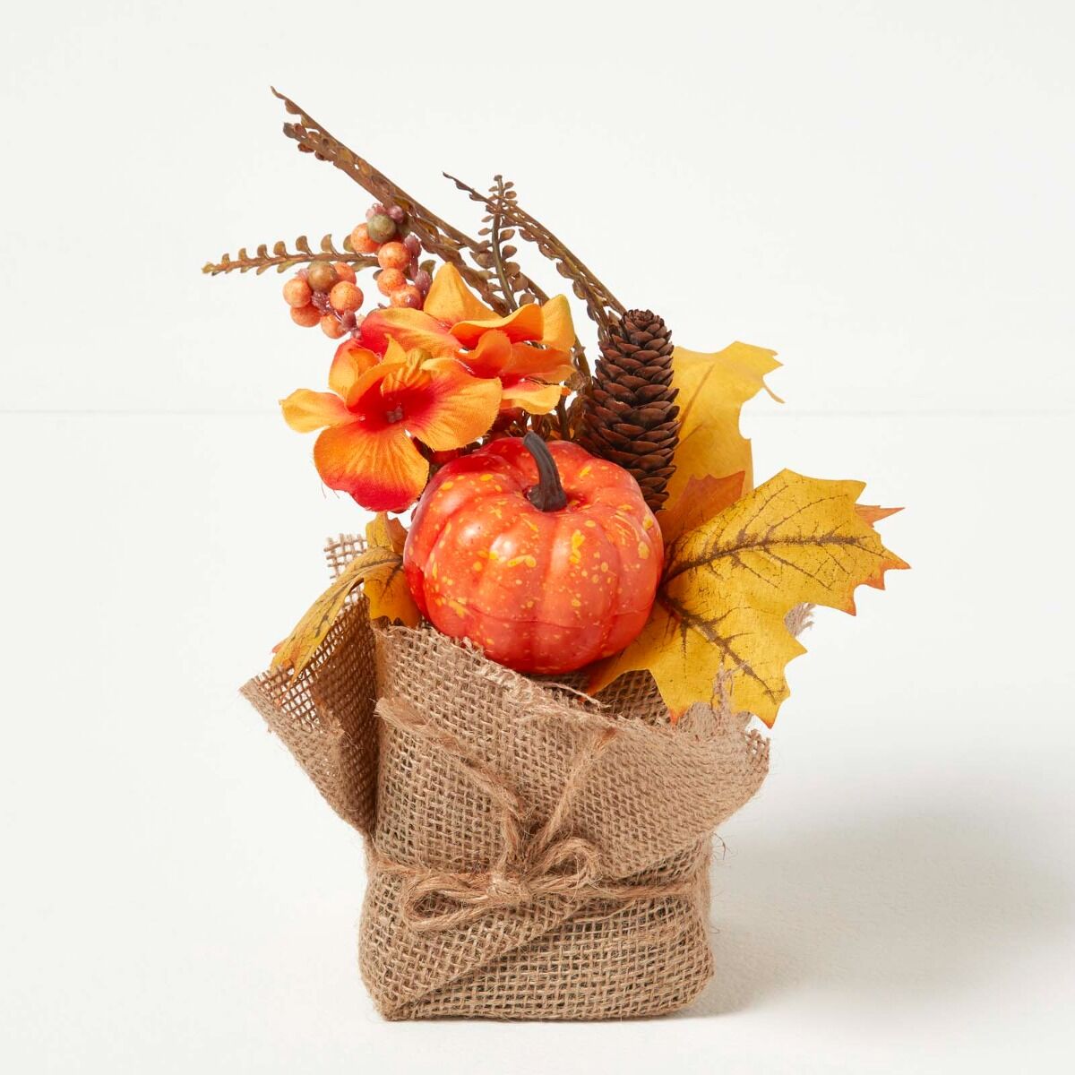 Homescapes Orange Autumn Decoration with Pumpkins and Maple Leaves, 25 cm Tall