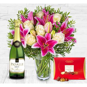 123 Flowers Classic Roses and Lilies Deluxe Gift