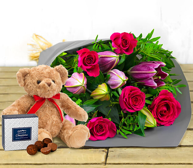 123 Flowers Roses and Lilies Bundle