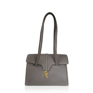 Celine Medium 16 Handbag, GreyThis item has been used and may have some minor flaws. Before purchasing, please refer to the images for the exact condition of the item.