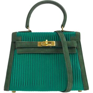 Hermes * 1990 KELLY 20 SELLIER Green Pleated Satin 22524