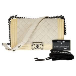Chanel Boy medium shoulder bag in beige caviar & Yellow patent leather, SHW - Size: 25 x 15 x 7 cm (9.8 x 5.9 x 9.84 * 2.7 Inches) Chain length: 55 cm (21.6 Inches) Reference: 101150 Packaging: Hologram: Yes Authenticity card: Yes Dustbag: Yes Box: No Gen