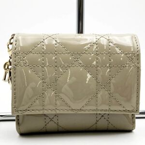 Christian Dior Lotus Wallet Trifold Lady Cannage Stitch Beige Patent Leather Women's Fashion