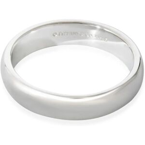 TIFFANY & CO. Tiffany Forever 4.5mm Band in Platinum