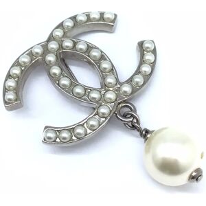 Chanel Pearl Coco Mark Brooch 10V Costume CJ Fashion Accessories Clothes CC Ladies Men's Unisex