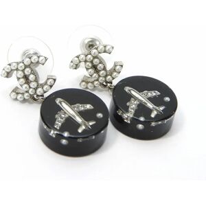 Chanel earrings silver plated 16S black here mark airplane fake pearl accessories ladies Accessories pierced