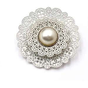 Chanel Pearl CC White Lace Brooch