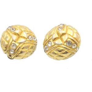 Chanel Clip-on Earring Gold Tone CC Auth ar4785