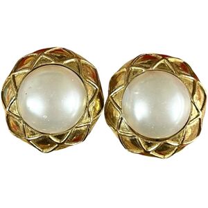 Chanel Vintage gold tone round earrings with faux pearl and matelasse gold frame