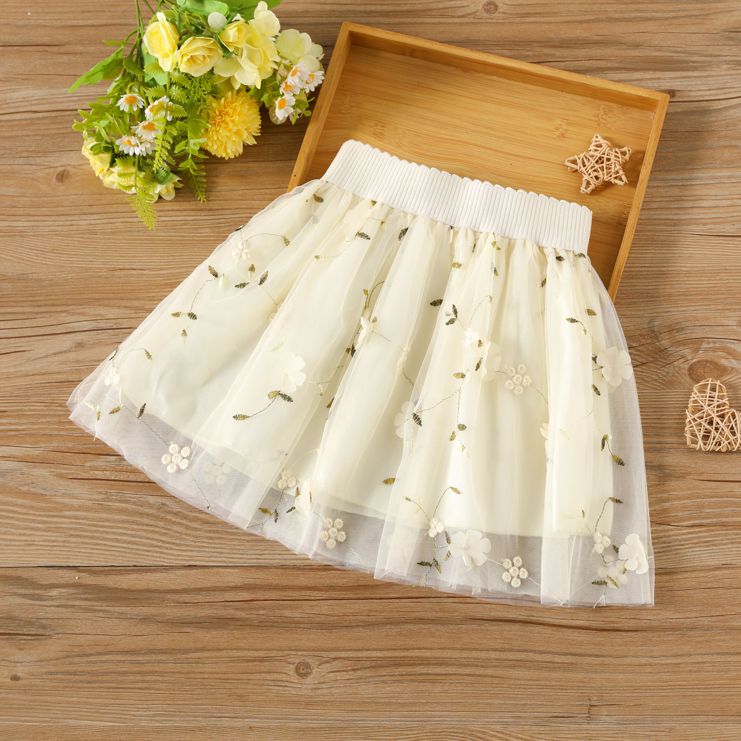 PatPat Sweet 3D Big Flower Skirt Set for Girls, Polyester, 1pc  - Beige