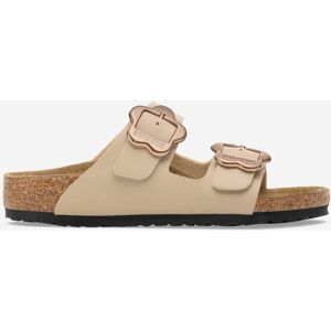 BIRKENSTOCK Girls Arizona Flower Buckle Sandals in Beige BIRKENSTOCK Girls Arizona Flower Buckle Sandals in Beige