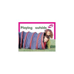 PM Magenta: Playing Outside (PM Plus) Level 2