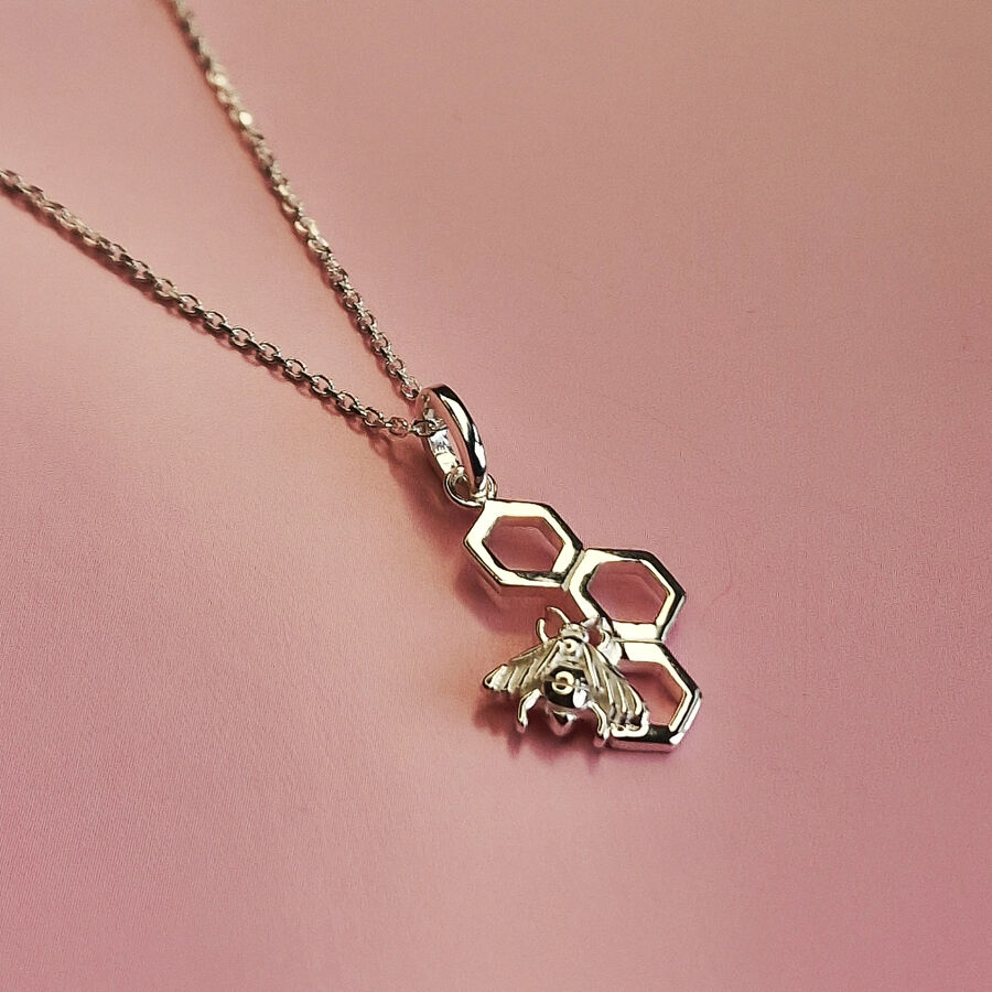 Vurchoo Jewellery Vurchoo Silver Bumblebee Necklace