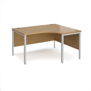 Office Desk Right Hand Corner Desk 1400mm Oak Top With Silver Frame 1200mm Depth Maestro 25 MB14ERSO Office Desk Right Hand Corner Desk 1400mm Oak Top With Silver Frame 1200mm Depth Maestro 25 MB14ERSO