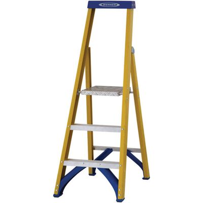 Werner Fibreglass Platform Stepladder Trade 3 Tread Werner Fibreglass Platform Stepladder Trade 3 Tread