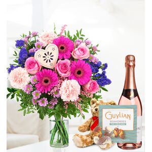 Prestige Flowers I Love Mum gift Bundle - Free Chocs