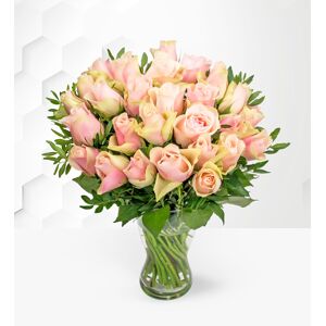 Prestige Flowers La Belle - Free Chocs - Flower Delivery - Rose Bouquet - Birthday Roses - Next Day Flower Delivery