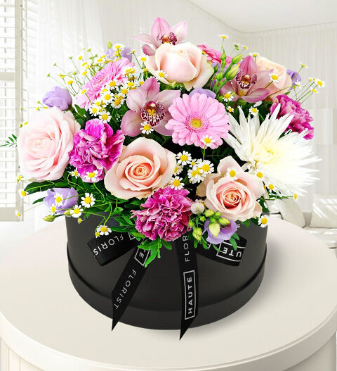 Prestige Flowers Wild Flowers Hatbox