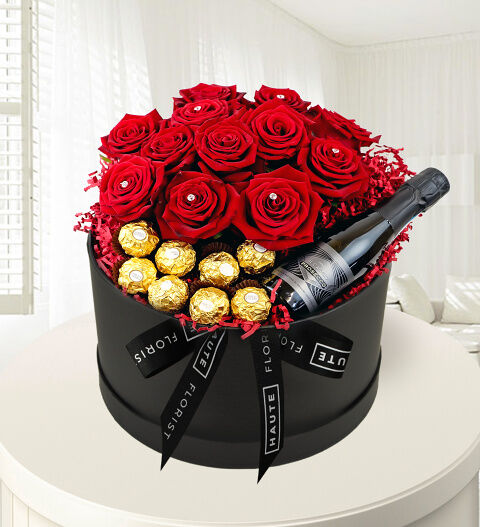 Prestige Flowers Grand Roses and Prosecco - Luxury Red Roses - Roses in a Hat Box - Luxury Valentine's Flowers - Luxury Flower Delivery