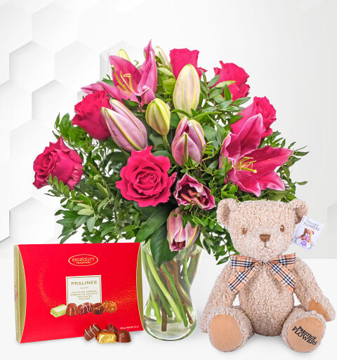 Prestige Flowers Rose and Lily Gift Set