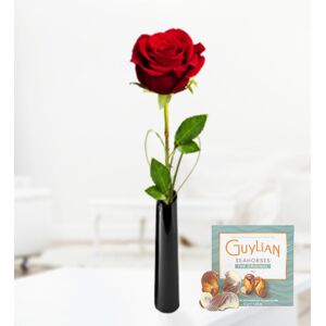 Prestige Flowers Single Rose - Free Chocs