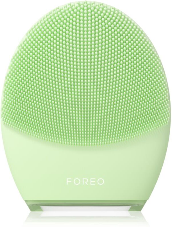 FOREO LUNAâ„¢4 massage device for facial cleansing and firming combination skin