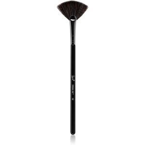 Sigma Beauty Face F42 Strobing Fan™ Brush highlighter brush 1 pc