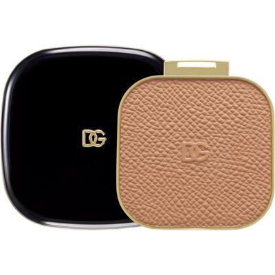 Dolce & Gabbana Classic Face&Eyes Match bronzer refill shade 02 Light Medium - Warm Neutral-toned Dark Beige 14 g Dolce & Gabbana Classic Face&Eyes Match bronzer refill shade 02 Light Medium - Warm Neutral-toned Dark Beige 14 g