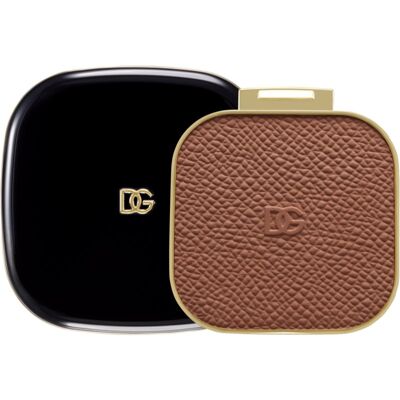Dolce & Gabbana Classic Face&Eyes Match bronzer refill shade 05 Deep - Warm Toned Red Brown 14 g Dolce & Gabbana Classic Face&Eyes Match bronzer refill shade 05 Deep - Warm Toned Red Brown 14 g