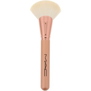 MAC Cosmetics 143S Bronzer Fan Brush - Face & Body Makeup Tool MAC Cosmetics 143S Bronzer Fan Brush - Face & Body Makeup Tool