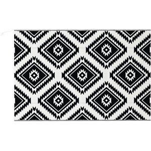 Outsunny Reversible Outdoor Rug with LED Lights, Plastic Straw, 182 x 274cm, Black and White