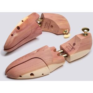 Grenson Grenson Cedar Shoe Tree Prevent creases in your shoes with our Cedar Shoe Tree