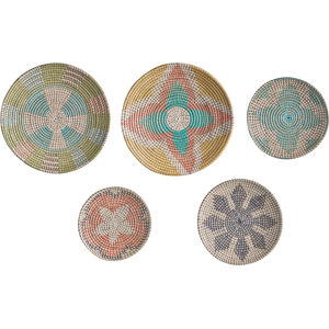 Beliani Set of 5 Wall Decor Multicolour Seagrass Decorative Hanging Plates Baskets Handmade African Style Material:Seagrass Size:7/6/5x45/35/30x45/35/30