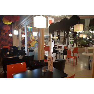 Chantilly Cafe Burger, Fries And Drink For 2 At Chantilly Beatles Cafe   Wowcher