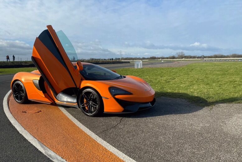 PSR Experience Mclaren 570S Vs Lamborghini Huracan Luxury Driving Experience   Wowcher