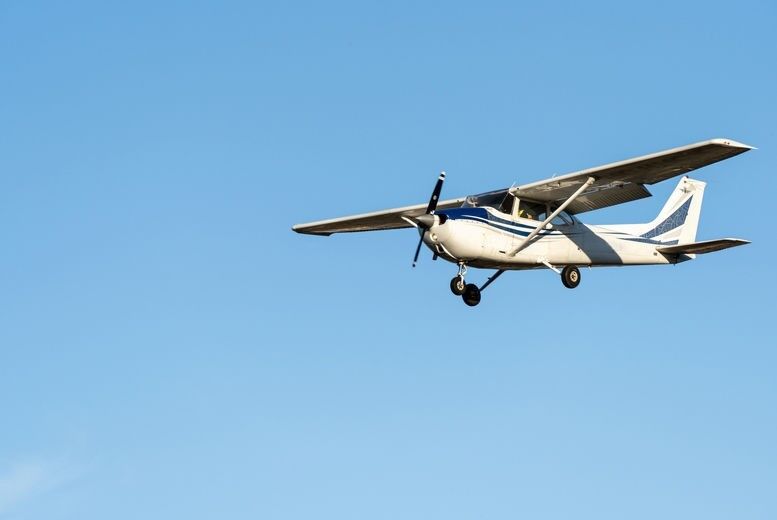 Aerohire Pilot For The Day: 3-Hour Experience, 1-Hour Flying   Wowcher