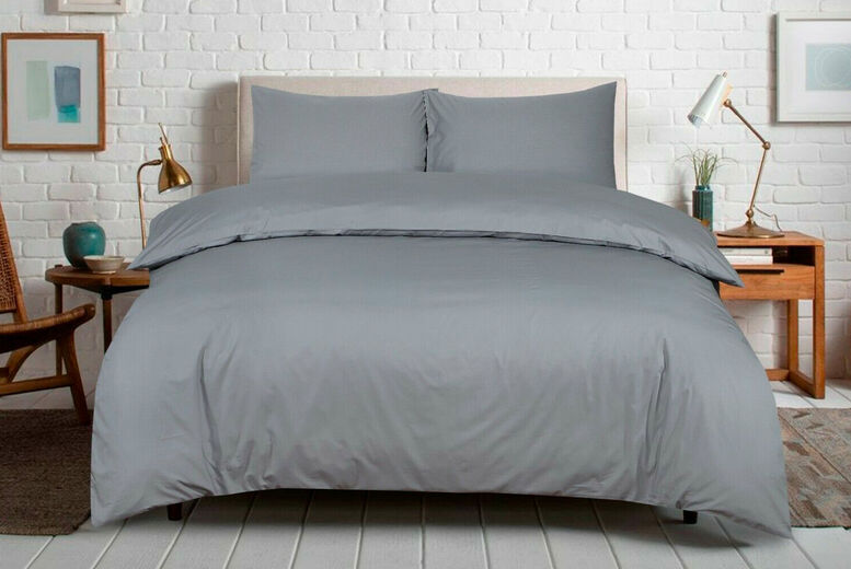 Imperial Beddings MCR Limited 100% Cotton Duvet Set - T250 Thread Count   Wowcher